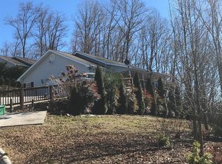 175 Cat Creek Est, Franklin, NC 28734