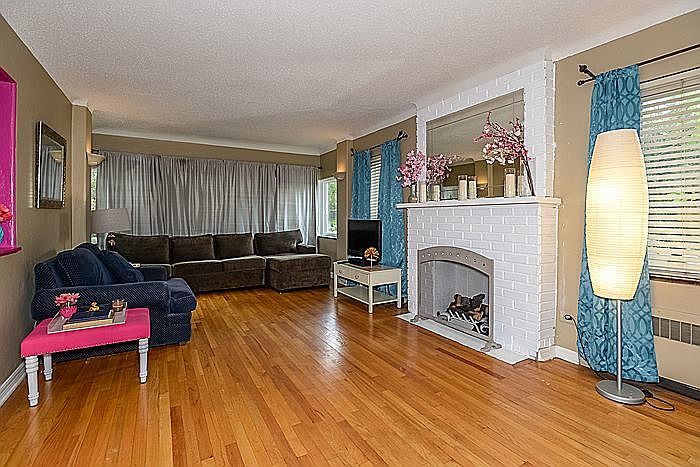 1st image of 3905 E 2nd Ave APT 1
