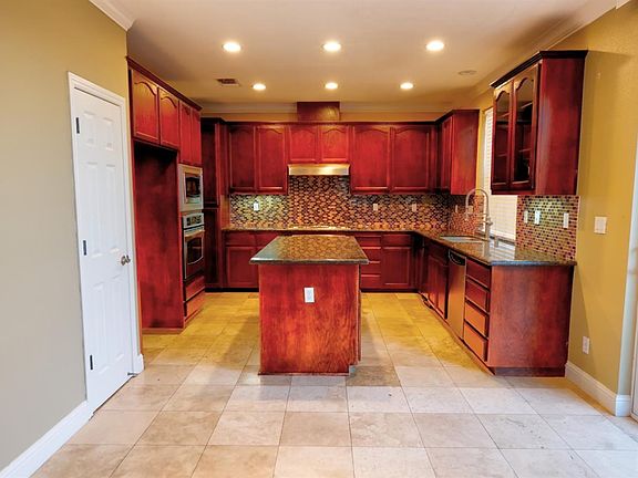 5th image of 1161 Tulloch Dr