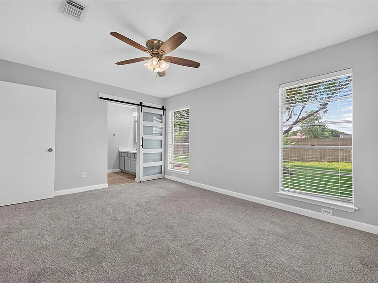 2450 Long Reach Dr — Photo 9