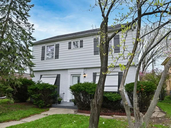 5724 W Roosevelt DRIVE, Milwaukee, WI 53216