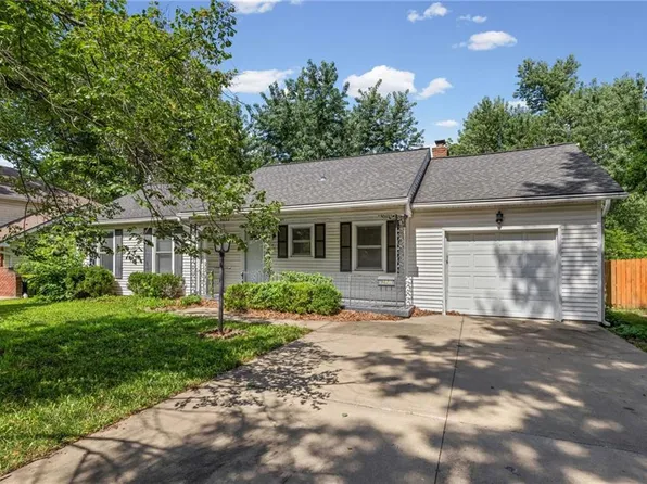 9622 Lowell Ave, Overland Park, KS 66212