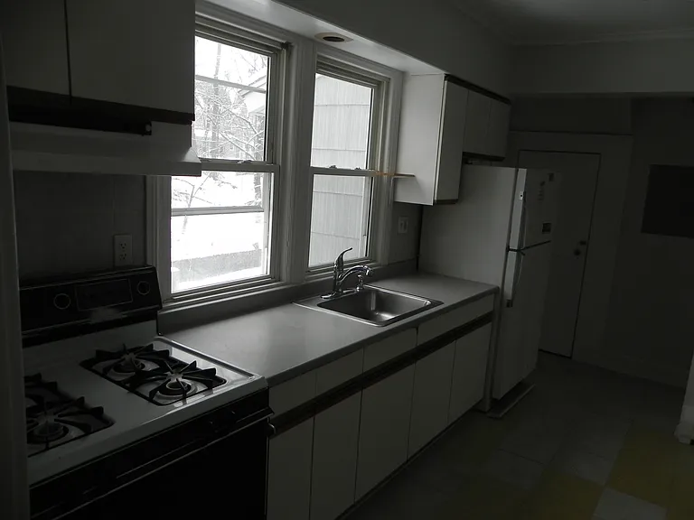 1 Saint John St #1 — Photo 8