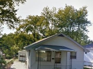 10053 Baron Dr, Saint Louis, MO 63136