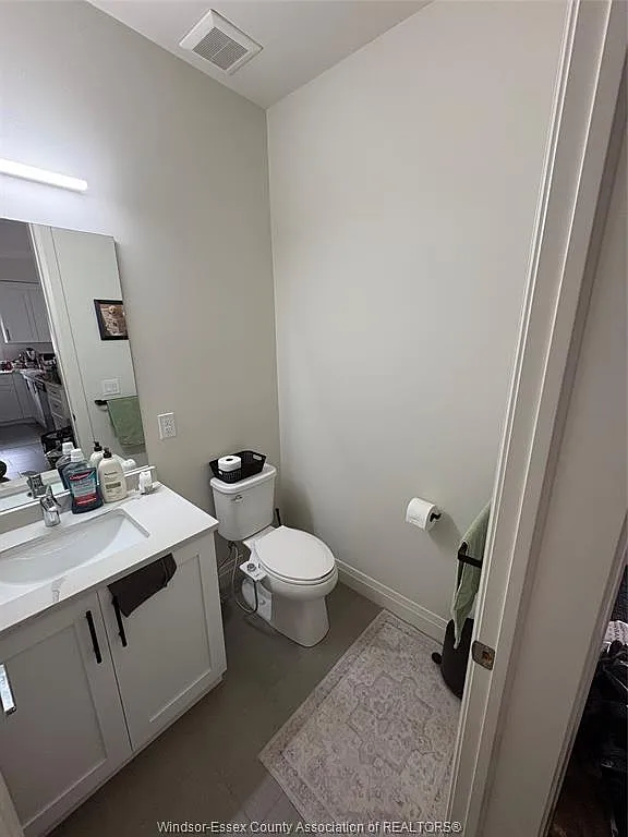 2 bed, 1200 sqft, $2,400 — Photo 3