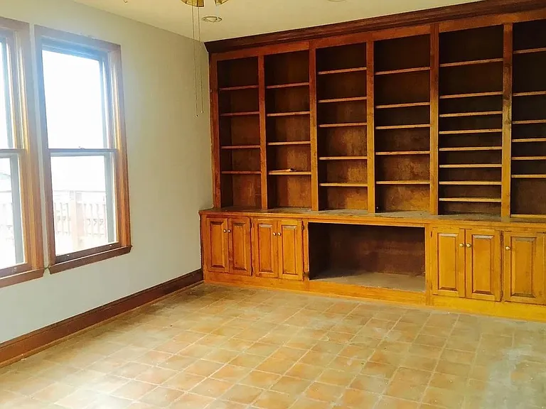 1326 Wingfield St — Photo 13