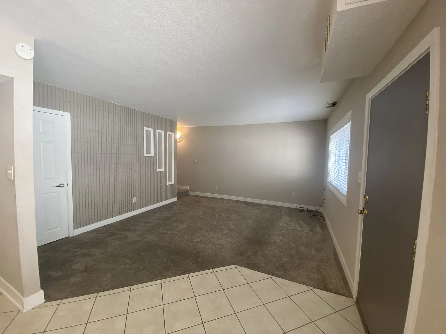 614 Ansborough Avenue - 4 — Photo 3