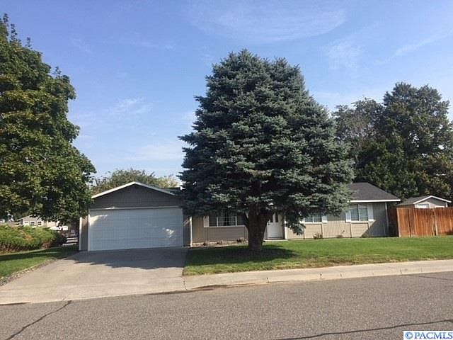 1st image of 8400 W Deschutes Pl