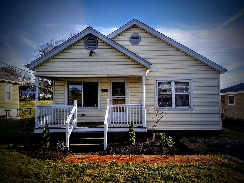 1st image of 1029 Hampton Ave