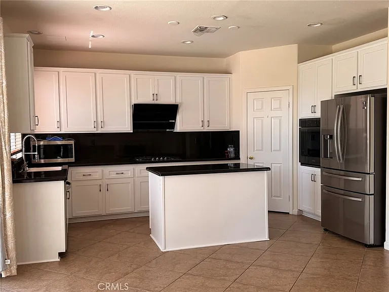 7552 Vista Montana Pl — Photo 4