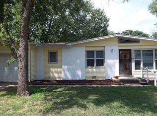 439 S Westview Dr, Derby, KS 67037