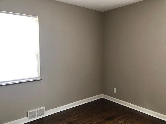 2nd image of 2932 Costello Ave