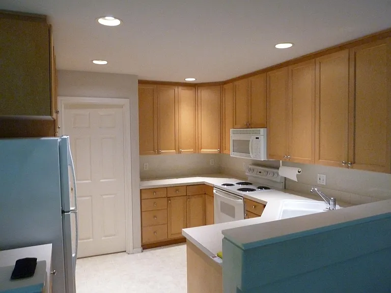 587 Elma Ave NE — Photo 7