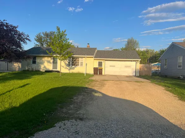 9514 Ritter Dr, Machesney Park, IL 61115