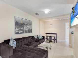 520 SW 7th Ave, Miami, FL 33130