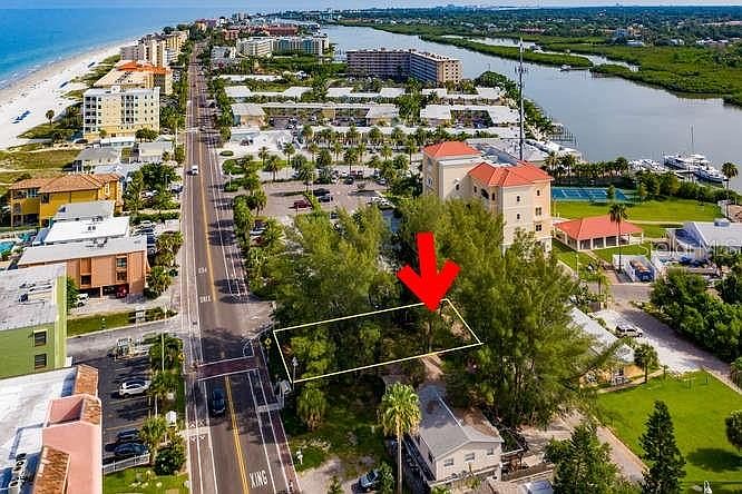 2nd image of 19239 Gulf Blvd