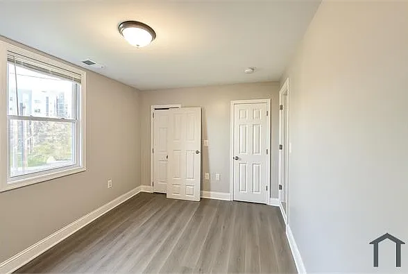 101 35th St NE #3 — Photo 6