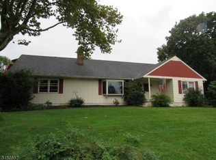 59 Toad Ln, Ringoes, NJ 08551