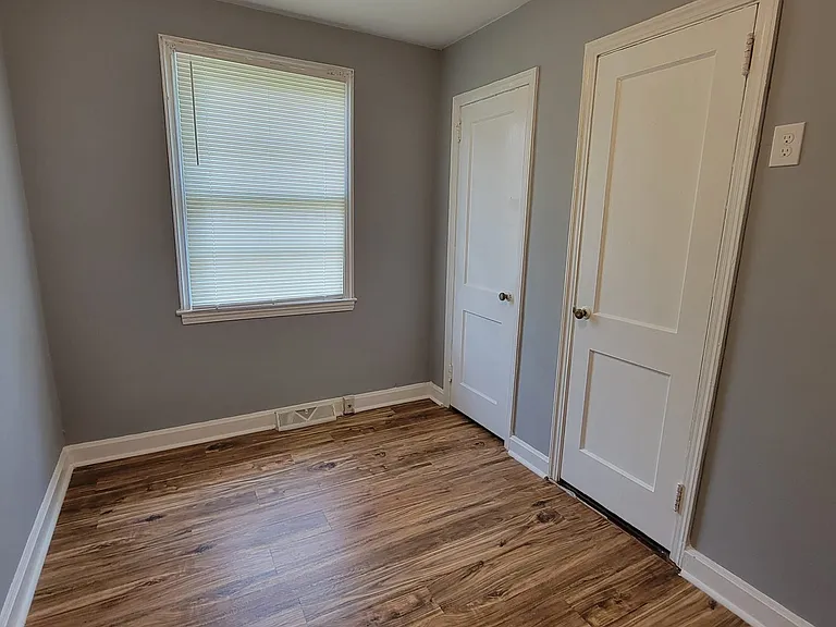 1418 Winston Dr — Photo 14