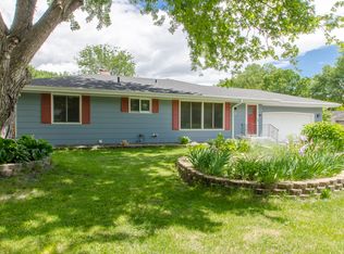 999 Pandora Dr NE, Fridley, MN 55432