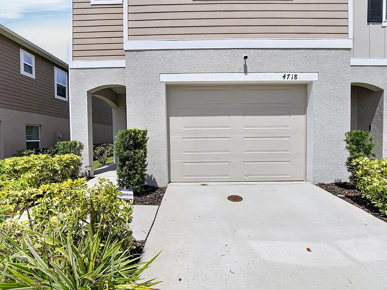 4718 Spatter Dock St #D — Photo 48
