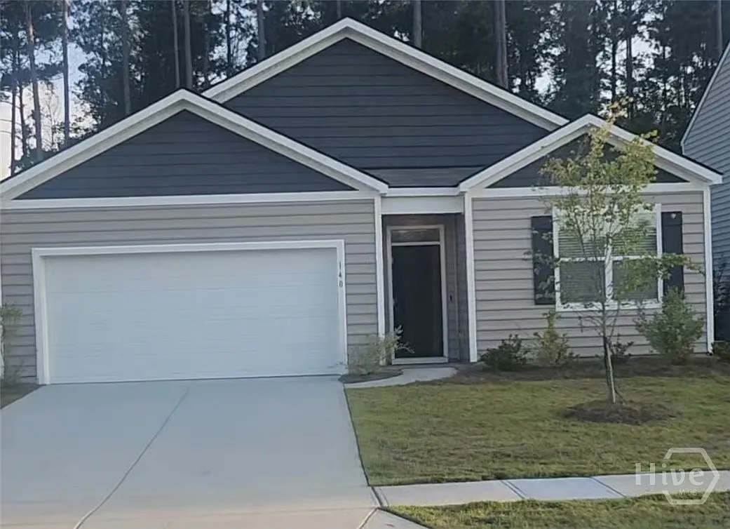 4 bed, 2.0 bath, 1774 sqft, $2,500 — Photo 1