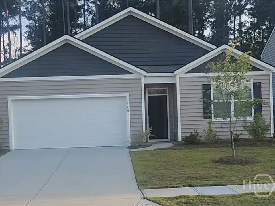 140 Charles Ln