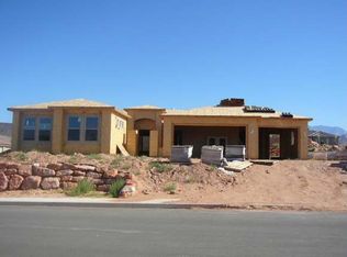 740 W Blue Mountain Rd, Washington, UT 84780