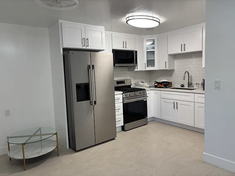444 E Military St #C — Photo 17