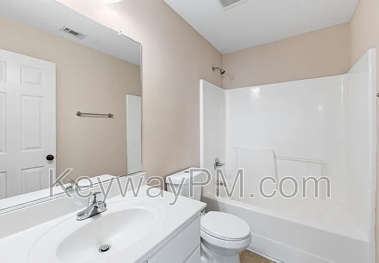 304 Elbrus Way — Photo 7