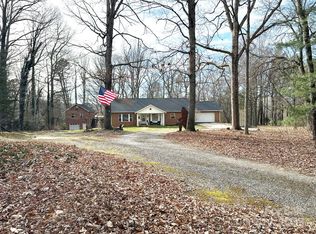 583 Old Wilkesboro Rd, Taylorsville, NC 28681