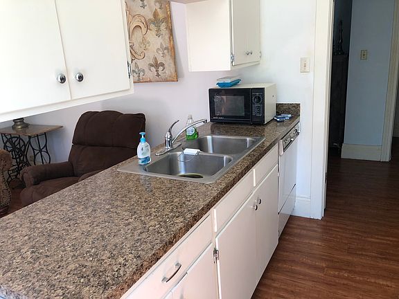 3rd image of 629 Little Burns Dr