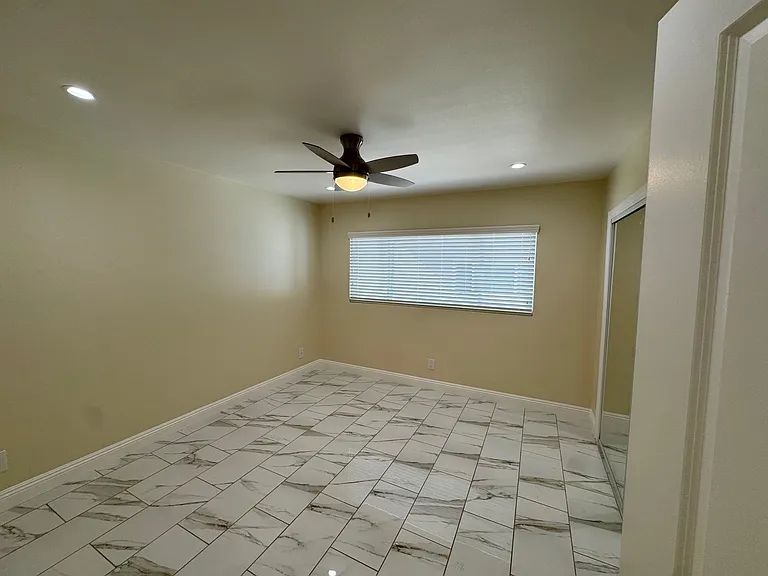 628 Empire Ave #628 — Photo 13