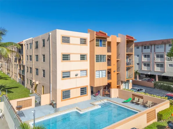 325 NW 72nd Ave APT 301, Miami, FL 33126