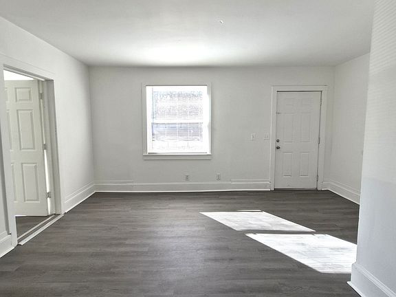 5th image of 423 Robney Dr