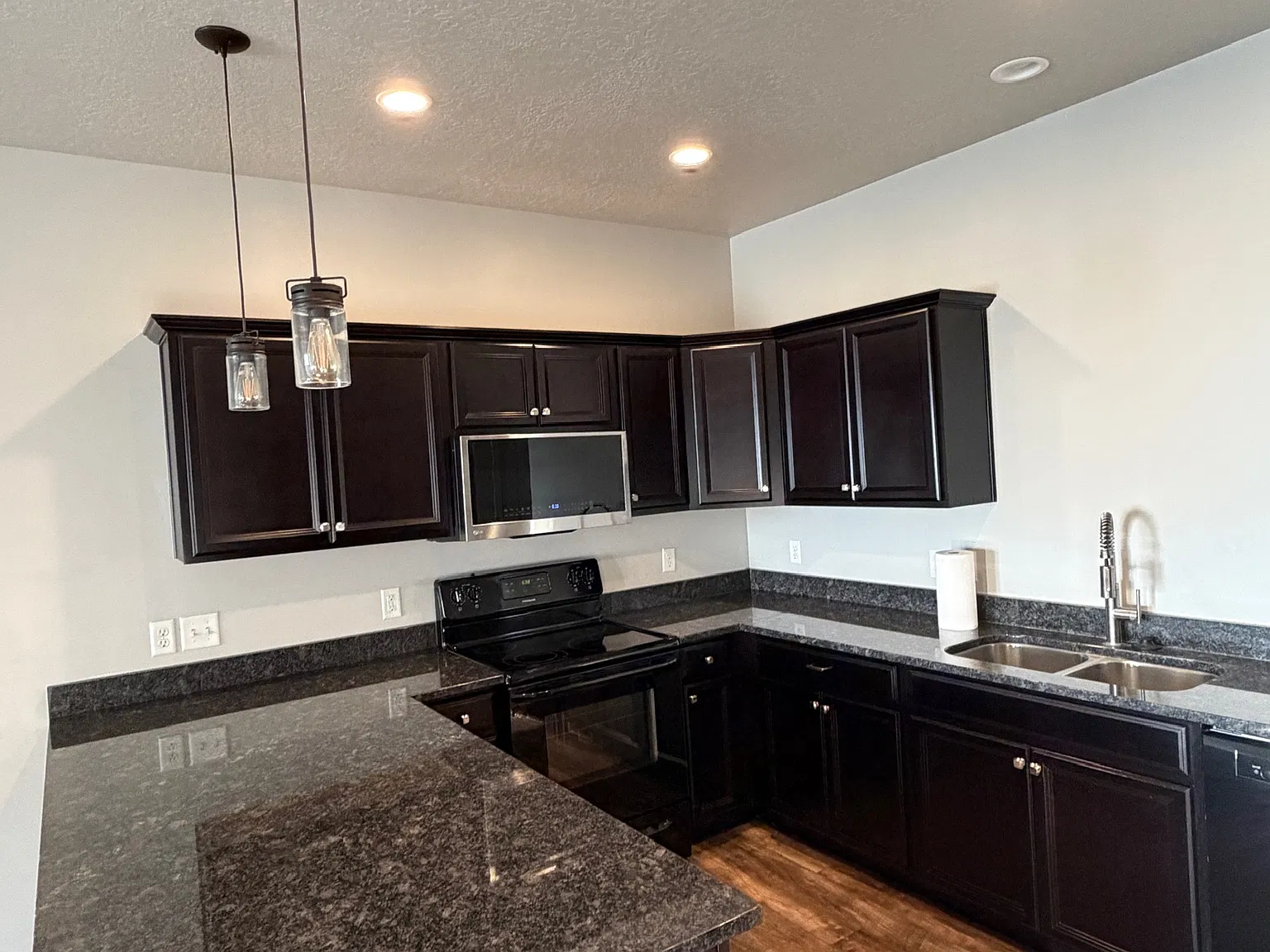 343 North 680 East - 1 — Photo 3