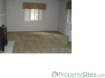 2nd image of 8758 Valencia St