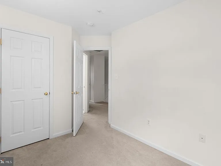 8603 Willow Leaf Ln — Photo 11
