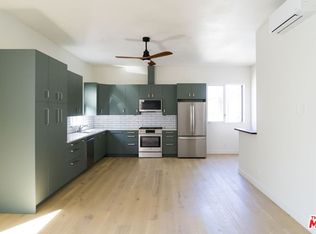 1842 9th St #B, Santa Monica, CA 90404