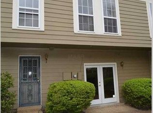 6913 Amberly Rd, Memphis, TN 38119