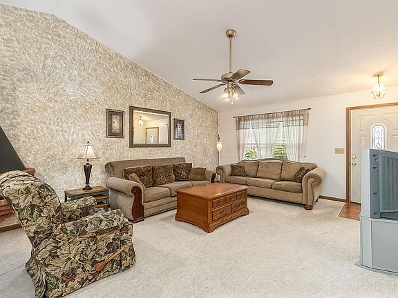 5th image of 2222 Lockamy Ct