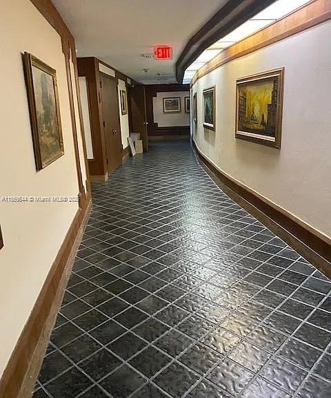 6039 Collins Ave #1110 — Photo 28