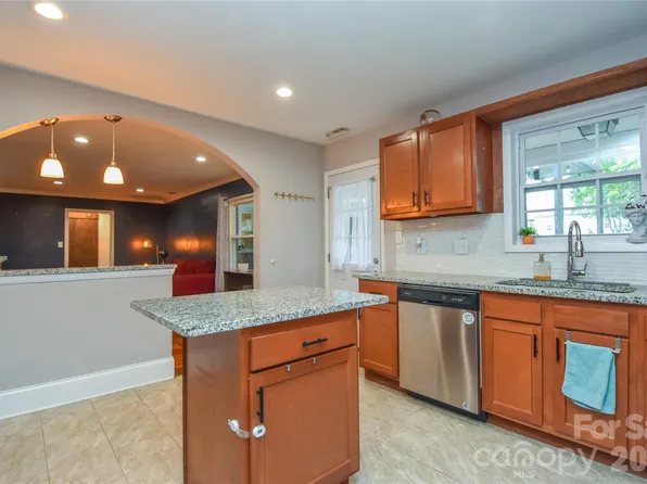 704 Lancaster Ave, Monroe, NC 28112