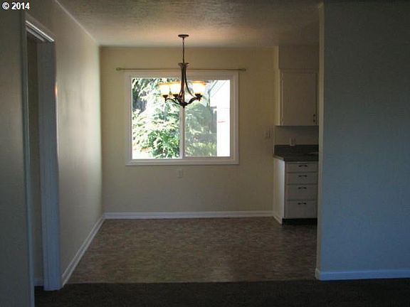 4th image of 4300 NE 39th St