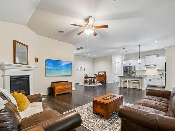 3rd image of 273 Cypress Forest Dr