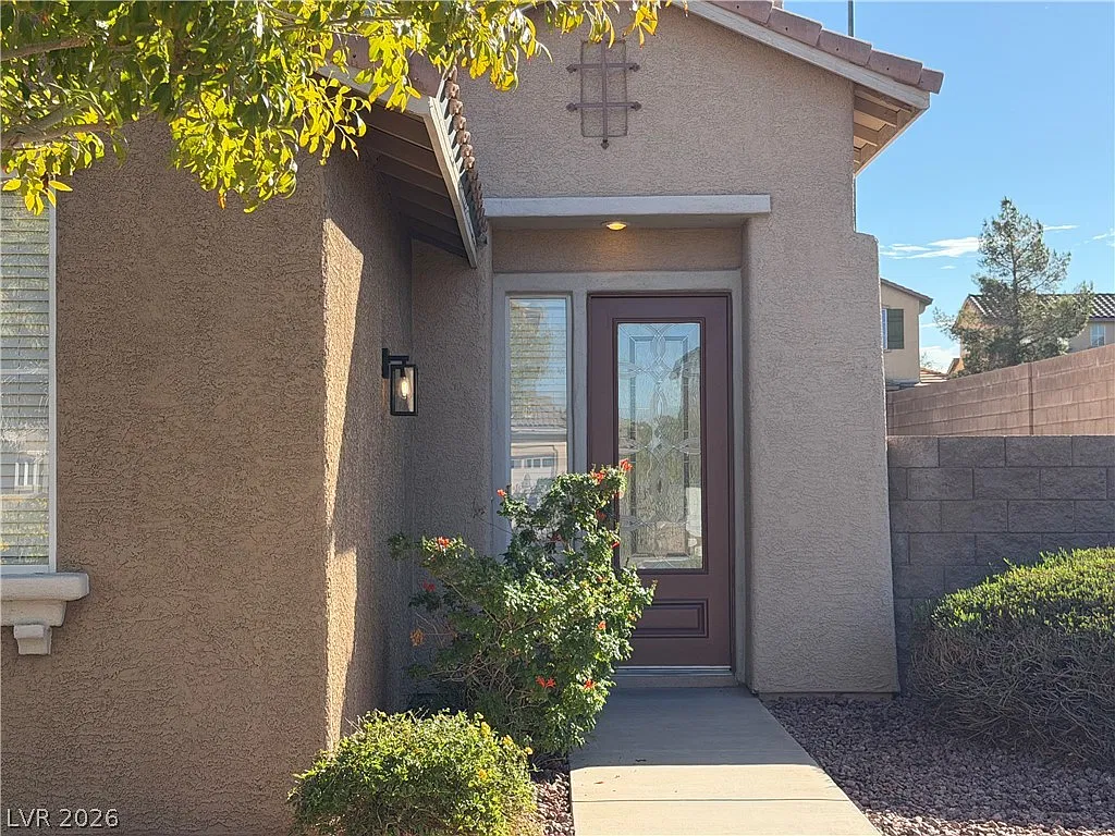 4 bed, 3.0 bath, 2075 sqft, $2,695 — Photo 4
