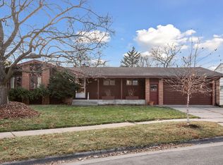 1581 Wheelock Ridge Rd, Saint Paul, MN 55130