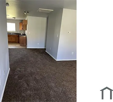 912 Lambert St — Photo 5