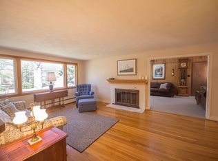428 Massapoag Ave, Sharon, MA 02067
