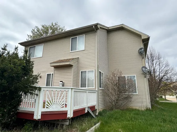 8582 Barrington Dr, Ypsilanti, MI 48198